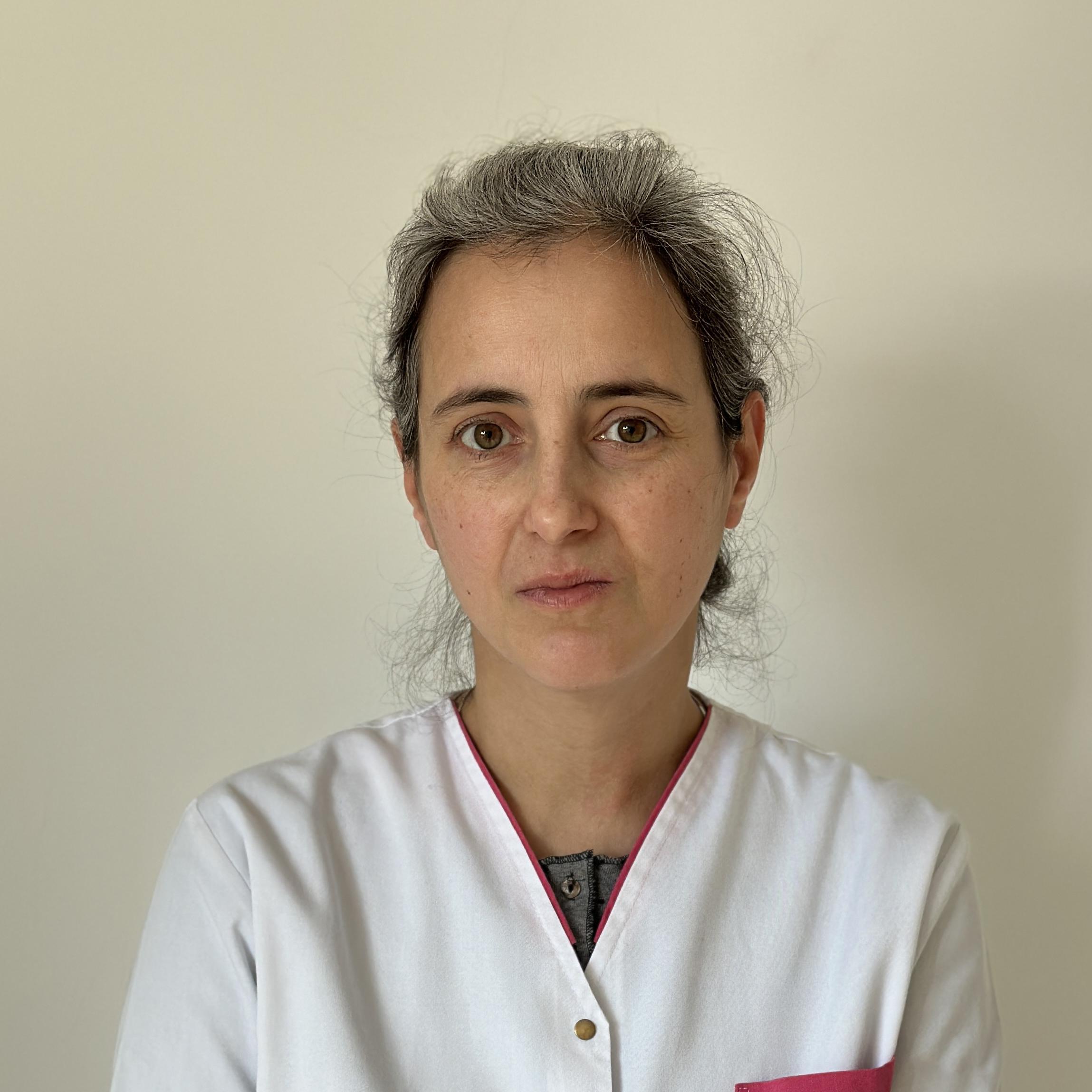 Dr. Ana Marinescu