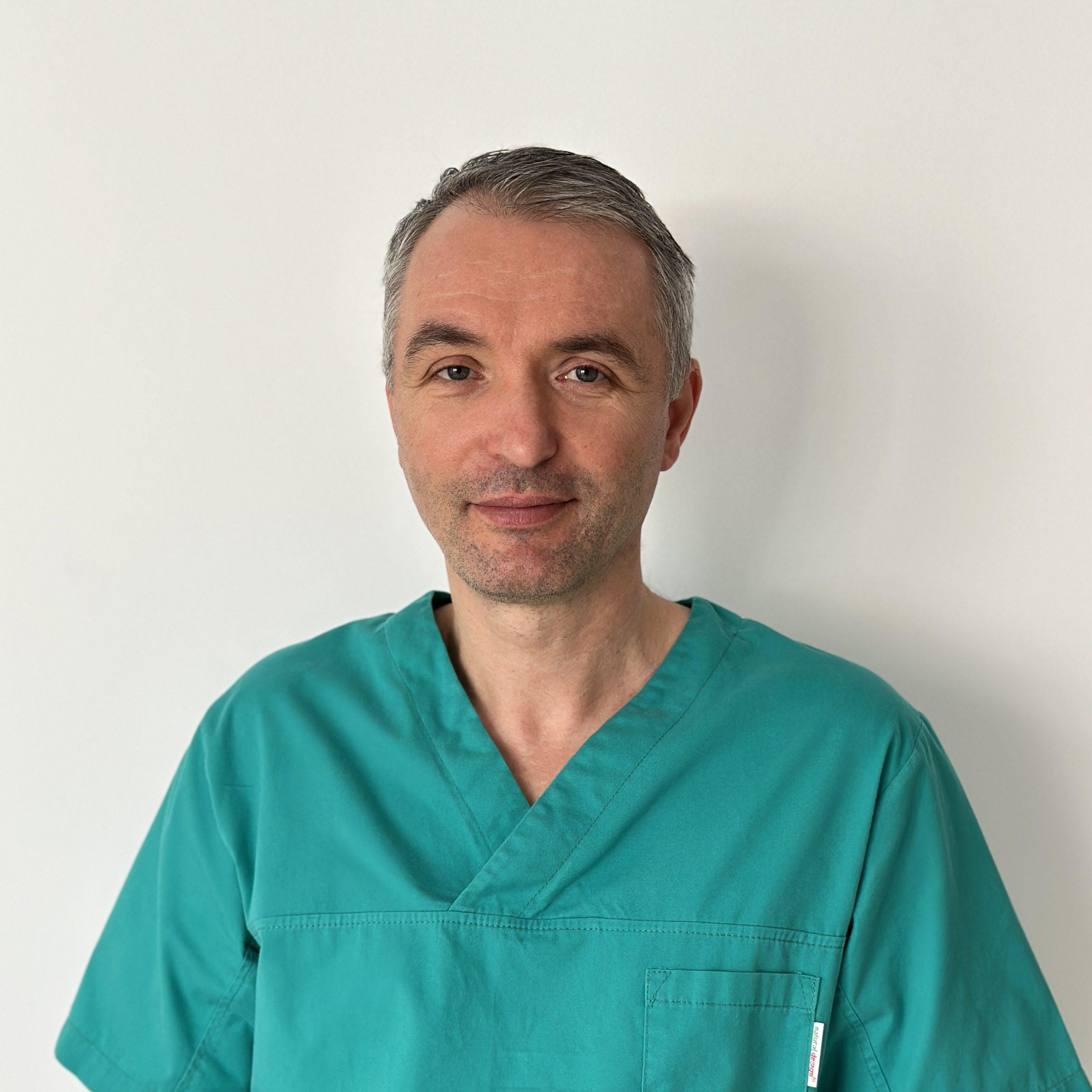 Dr. Viorel Albu