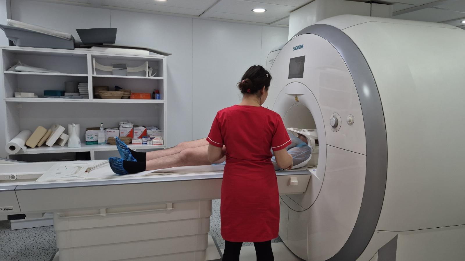 MRI